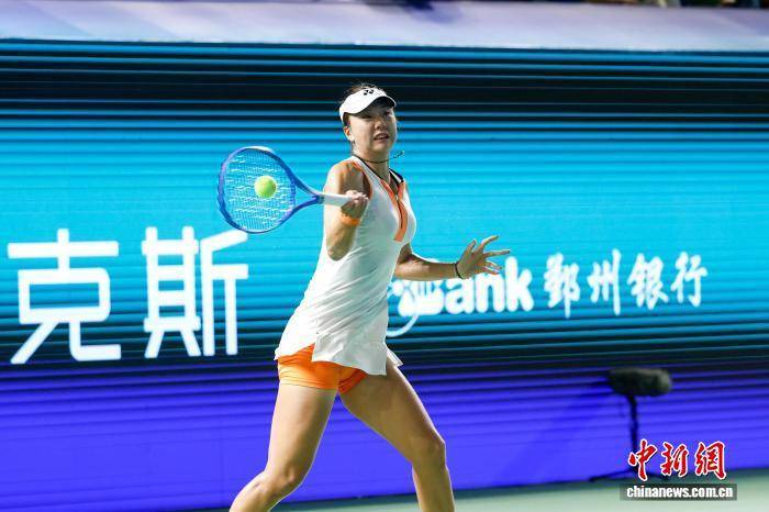 2025宁波网球公开赛:巴博斯/斯特凡尼组合晋级女双决赛